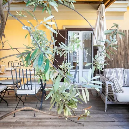 Luxury Penthouse In Trastevere Daire