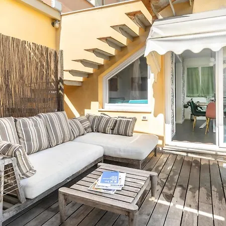 Luxury Penthouse In Trastevere * Roma