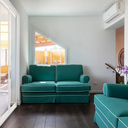 Luxury Penthouse In Trastevere *